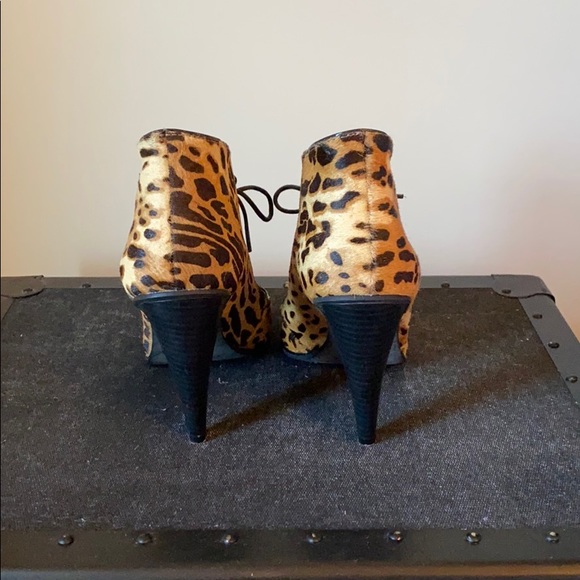 Kenneth Cole Reaction Calf Hair Heels - Picture 3 of 4